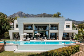 Villa LA 5 bedroom Villa in Sierra Blanca, Marbella